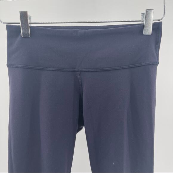 LULULEMON Athletica Navy Blue Cropped Leggings Capri Athleisure Gym Yoga Size 4 - Picture 3 of 7